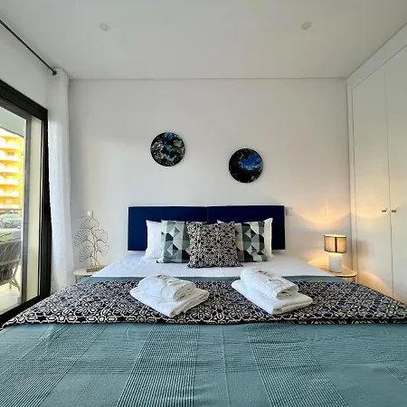 Praia Da Rocha Twins 2 With Pool By Homing Apartment Portimao