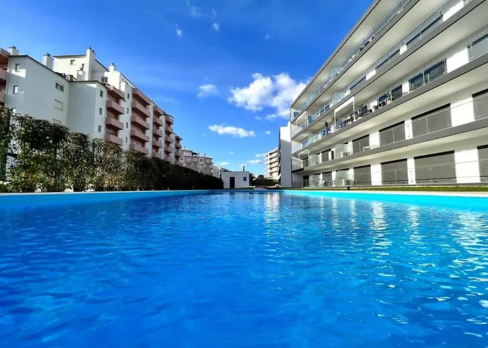 Da Rocha Twins 2 With Pool By Homing Appartement